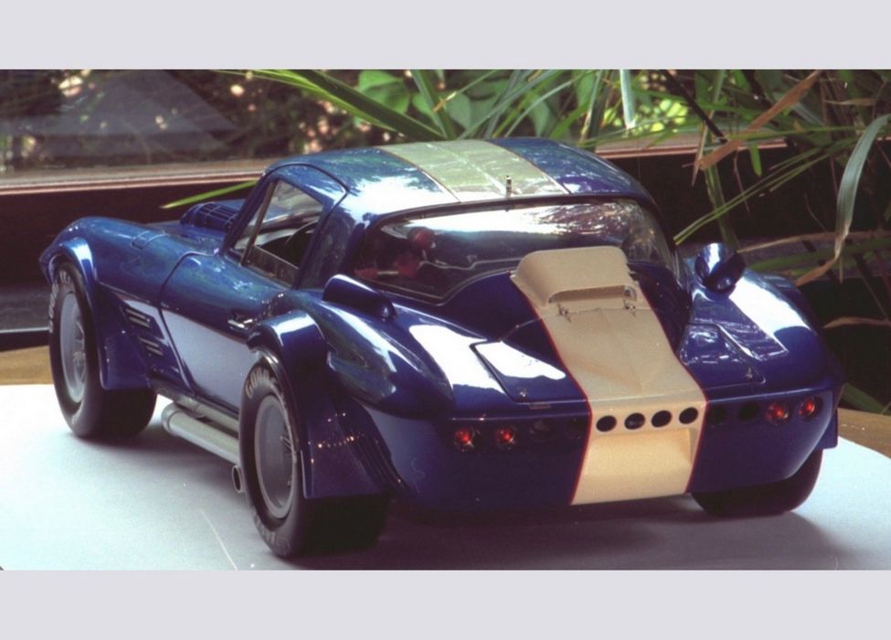 michel stassart corvette c2